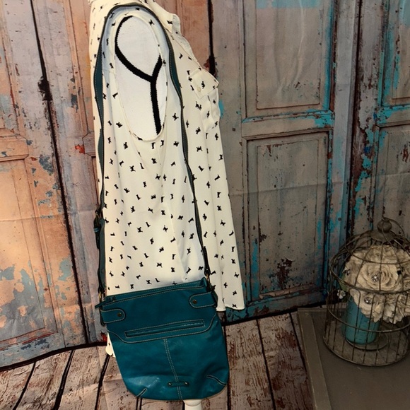 *SOLD on EBAY  by Liz Claiborne Teal Crossbody Bag w/brushed gold hardware - Picture 3 of 12